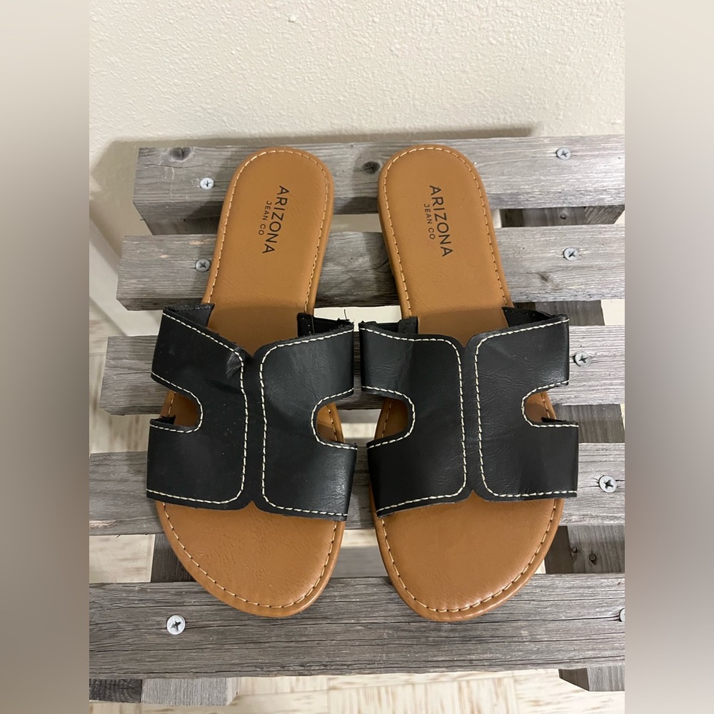 Arizona Jean Co Sandals